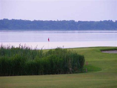 Sleepy hole golf course - This legendary championship course is a public 18-hole course located at Sleepy Hole Park on the Nansemond River in northern Suffolk. Newly renovated, Sleepy Hole has hosted eight LPGA Tour events and has served as a venue for many prestigious amateur tournaments. Contact course for the "FREE tee time for two when your foursome plays at Sleepy Hole Golf Course" limited time offer. Sleepy Hole ... 